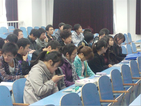 郑州富士康、安徽美的集团来我院招聘