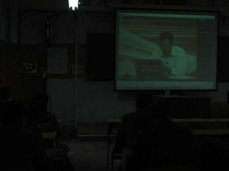 机电学院组织全体党员学习十七届四中全会精神