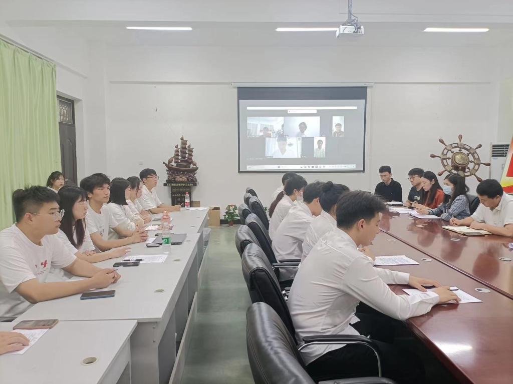 电子电气工程学院学生党支部召开预备党员转正大会