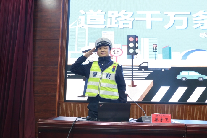 FZ10028856737_A2124666